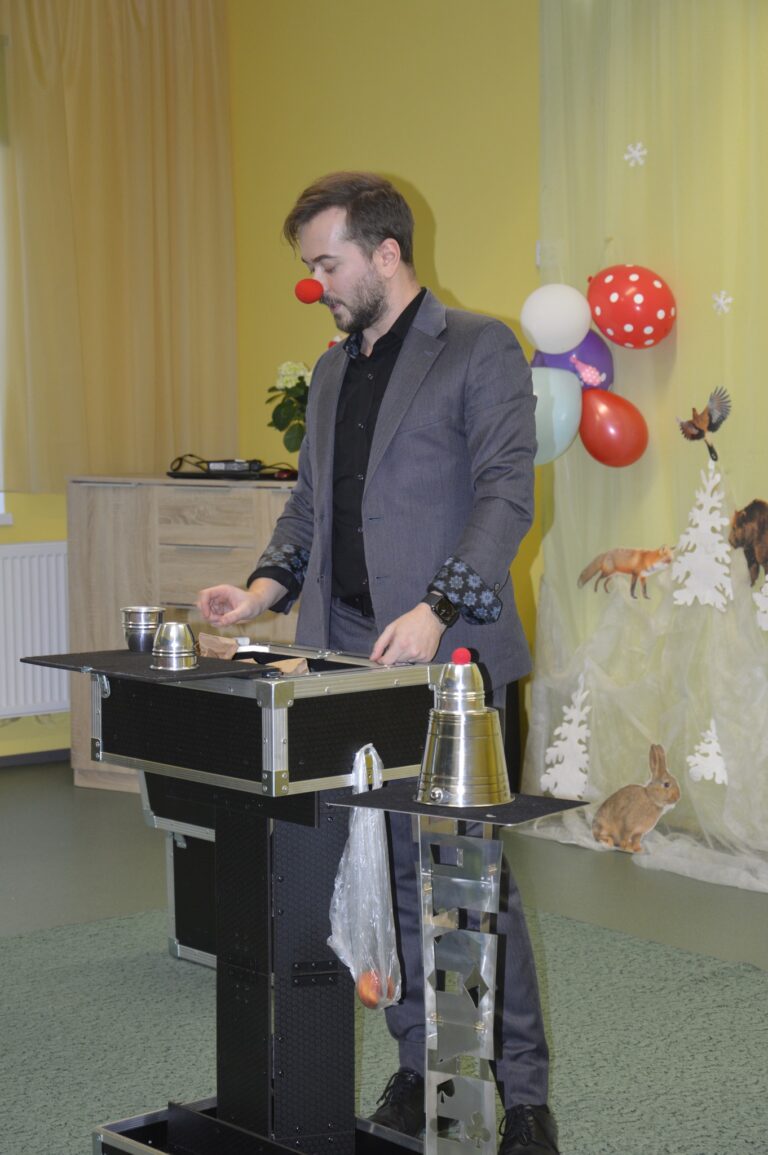 Hulja maja sünnipäev